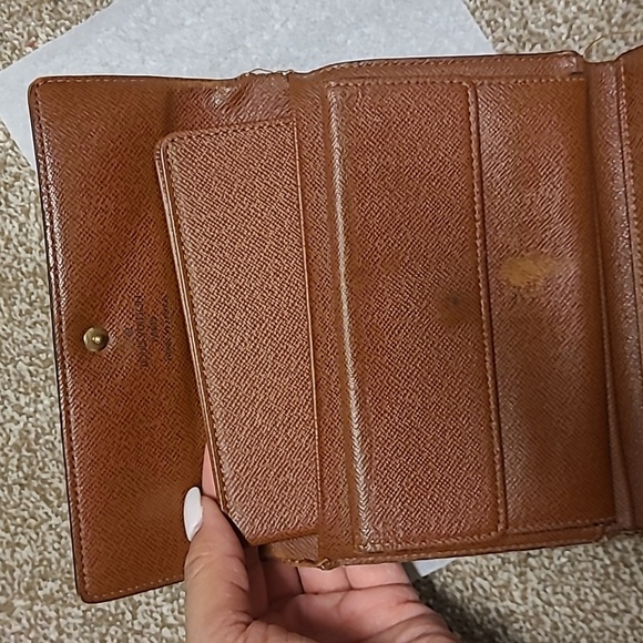 Authentic Louis Vuitton Monogram Envelope Wallet - Picture 16 of 16